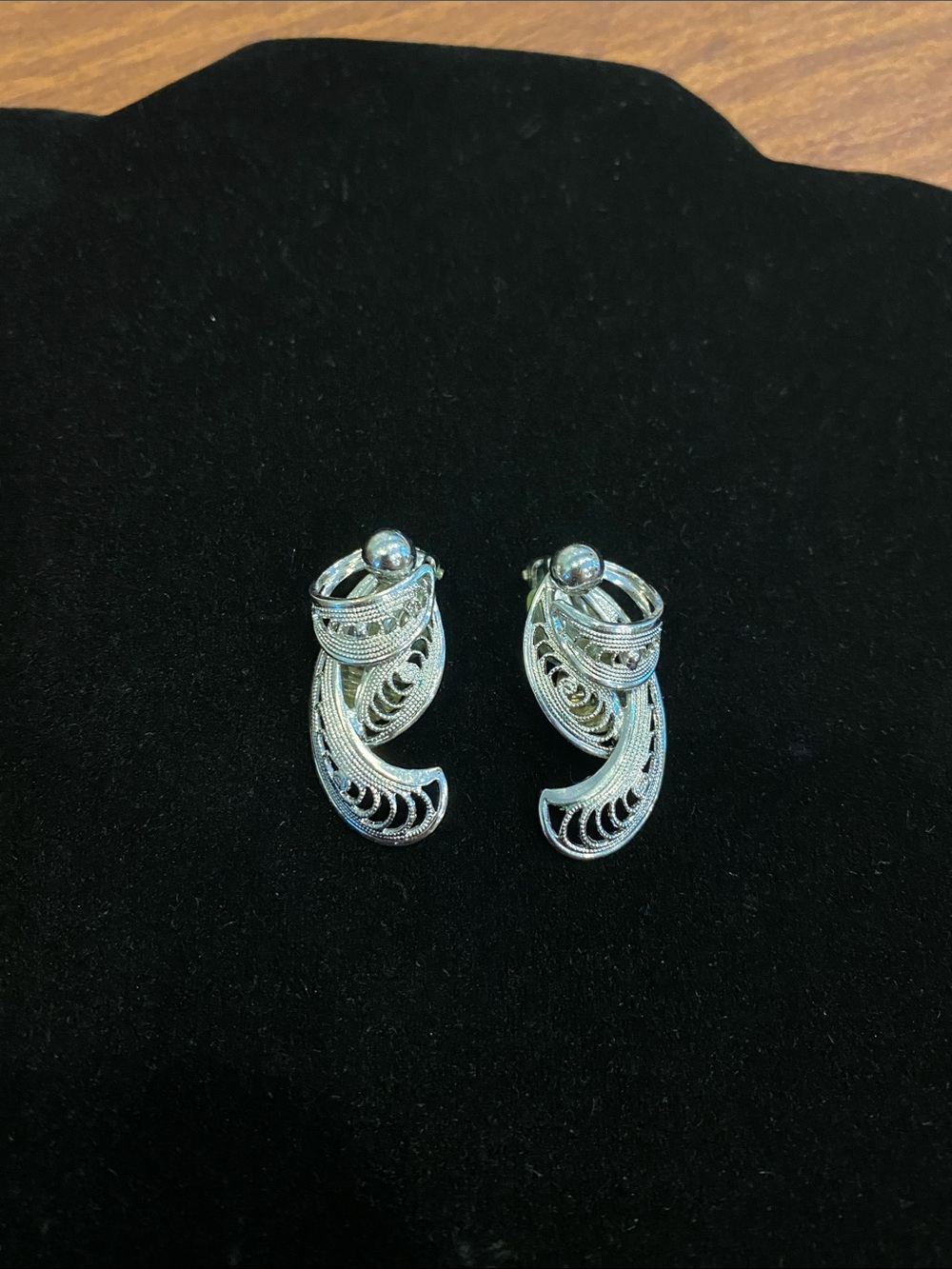 Silver Tone Filigree Swirl Clip-On Earrings - Elegant Womens Jewelry